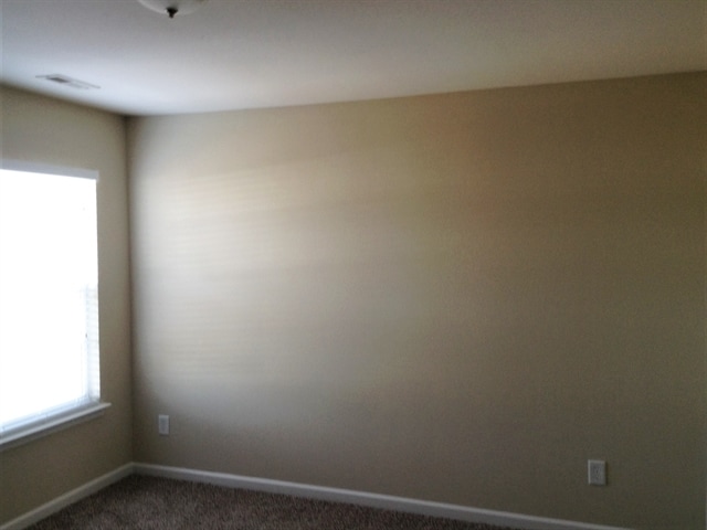 Building Photo - 2476 Ingleside Dr