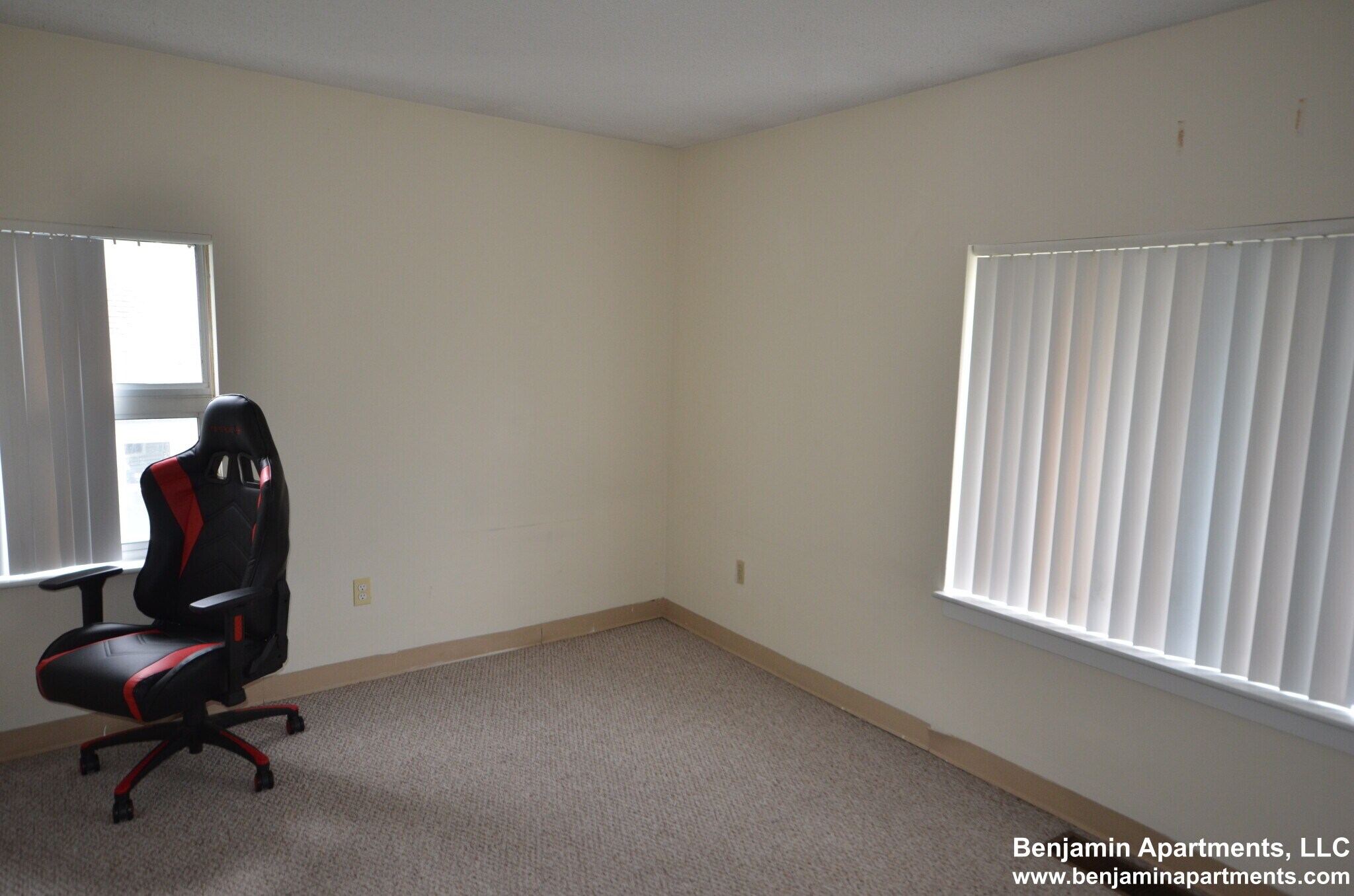 Building Photo - 150 North Beacon St