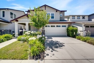 Building Photo - Modern 4BR Sacramento Home with Exclusive Clubhouse!