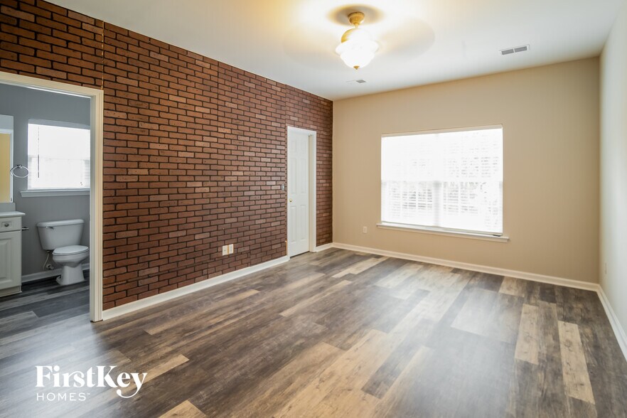 Building Photo - 5102 Village Crier Ln