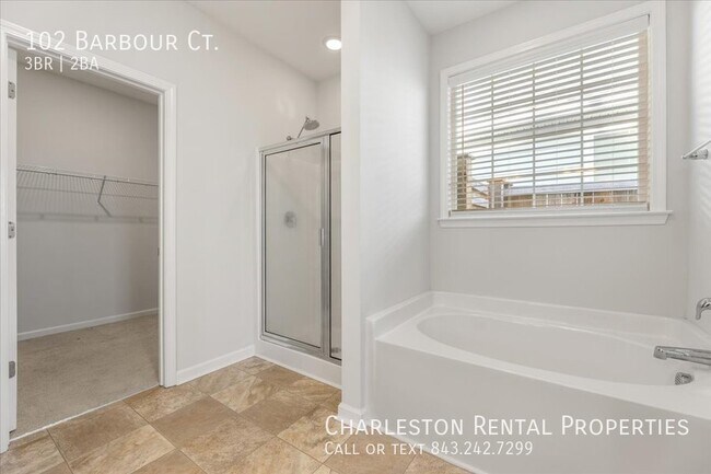 Building Photo - 102 Barbour Ct