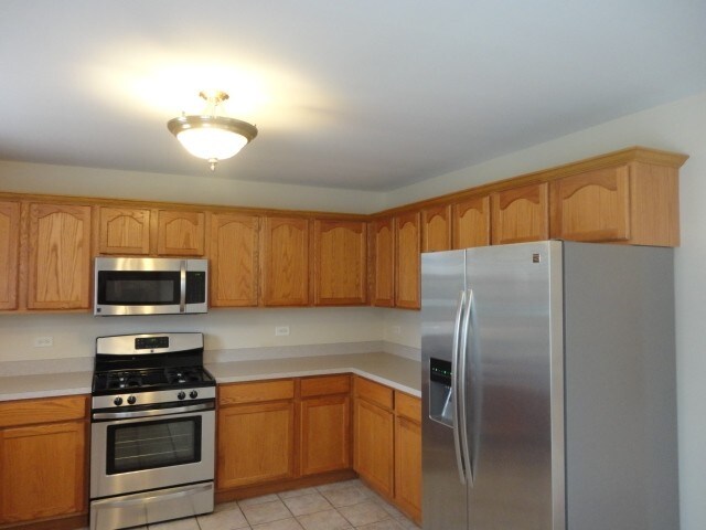 Building Photo - 8058 W Rosebury Dr