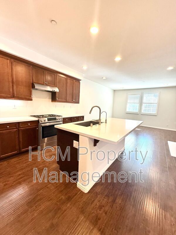 Building Photo - 55 Cienega
