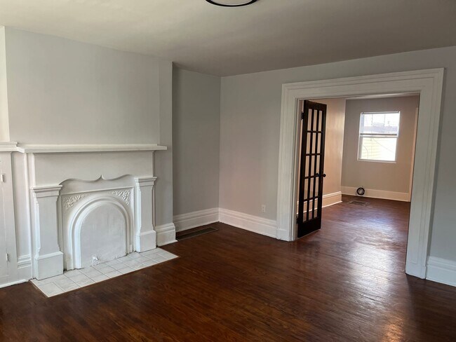 Building Photo - 1209 Linden Pl