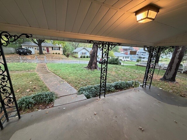 Covered front porch - 1334 Belton Ave