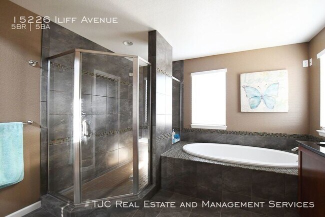 Building Photo - Solterra Home for Rent!