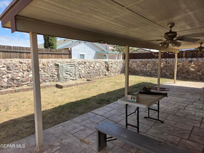 Building Photo - 677 Linda Johnson Ave