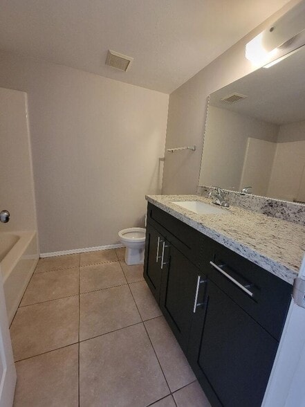 Building Photo - 104 Palm Beach Trace Dr