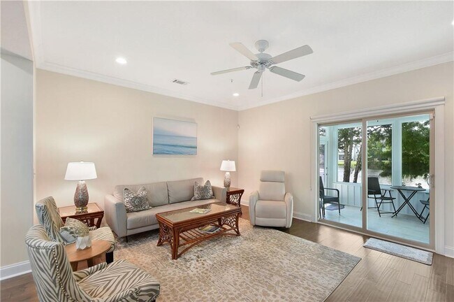 Building Photo - 510 Mariners Cir