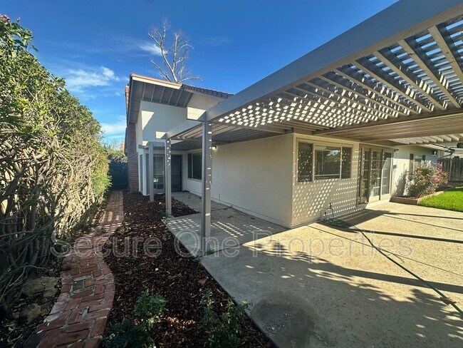 Building Photo - 2738 W Appalachian Ct