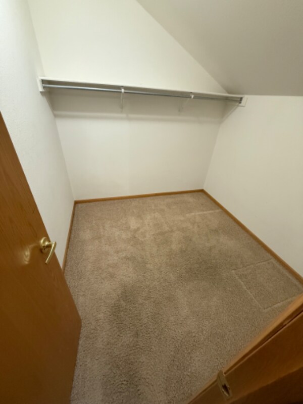 Building Photo - 1500 Raven Cir