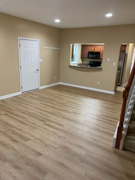 Building Photo - 3864 Big Tree Rd