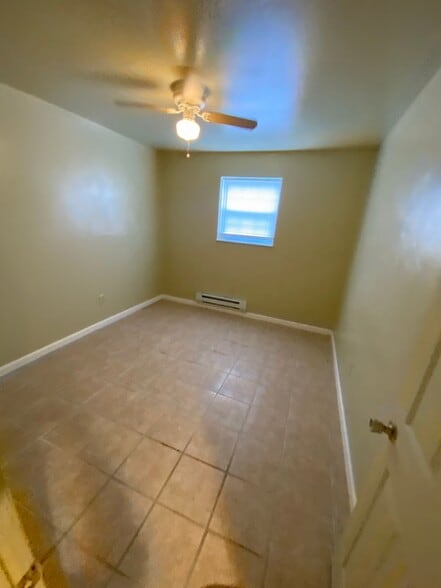 Building Photo - 389 Corisande Hill Rd