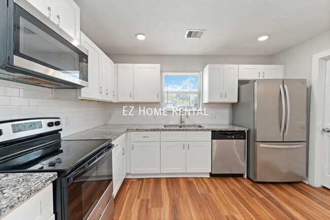 Building Photo - 8617 Clarington St