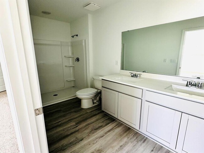 Building Photo - 1335 Tallowwood Ln