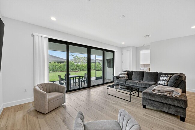 Building Photo - 12489 SW Emerald Estuary Ter