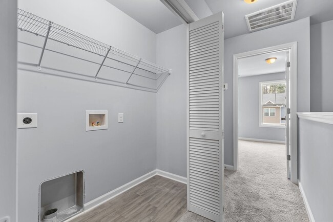 Building Photo - 132 Buckhorn Ave