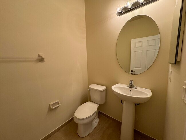 Building Photo - 3317 W 90th St