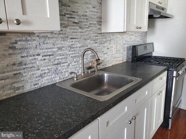 Building Photo - 4354 Manayunk Ave