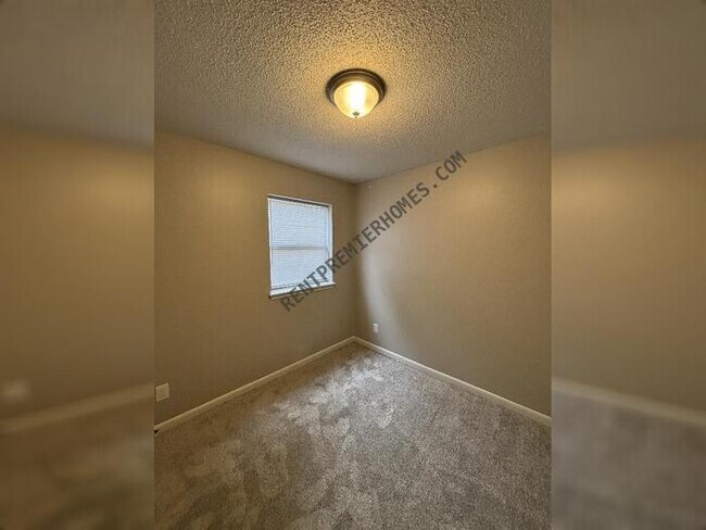 Building Photo - 1301 Liberty Dr