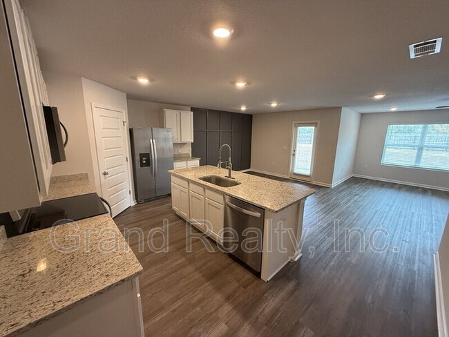 Building Photo - 7640 Gumbo Ave