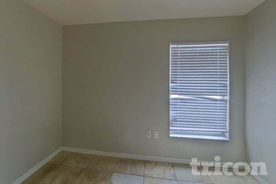 Building Photo - 400 Cocoa Ct