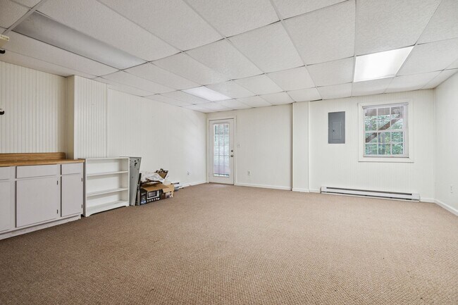 Building Photo - 128 Shady Spring Pl