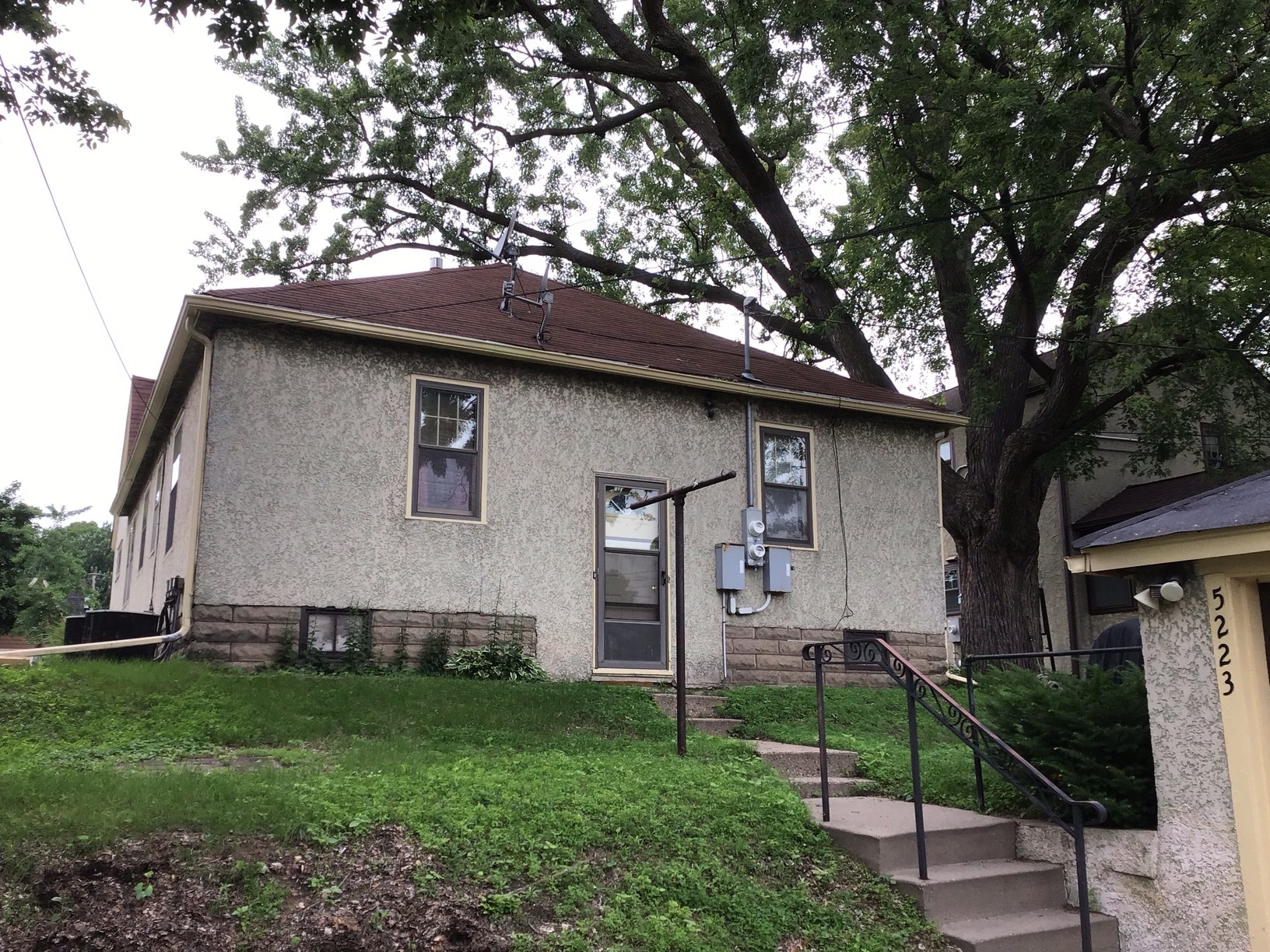 Building Photo - 5223 Bloomington Ave