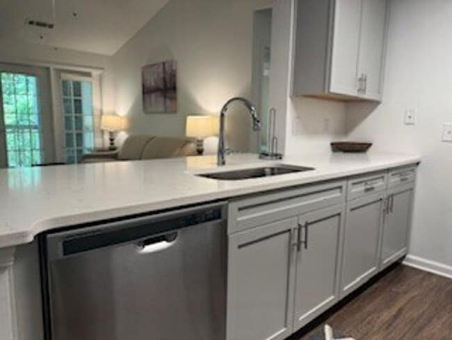 Building Photo - 5028 Gardner Dr