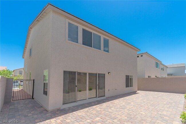 Building Photo - 5749 S Tioga Way