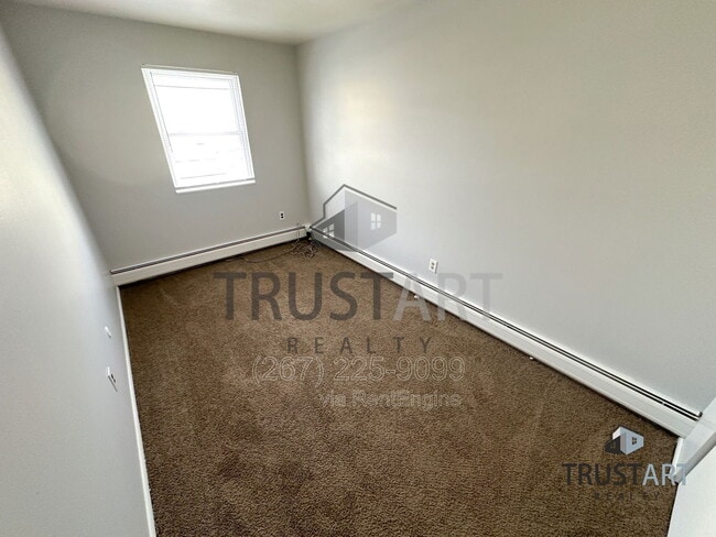 Building Photo - 6022 Hegerman St