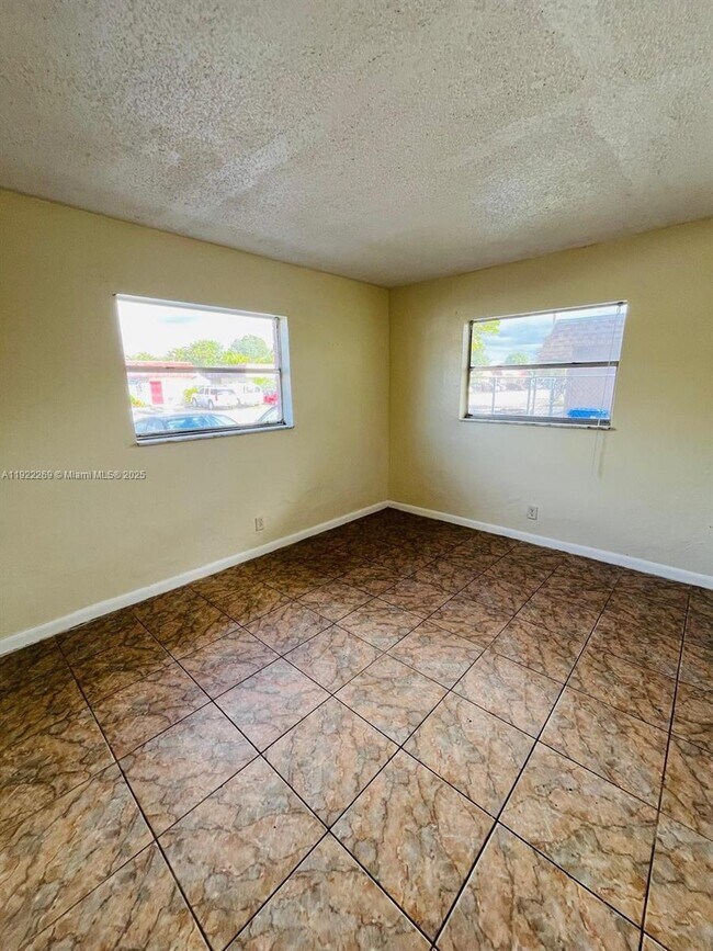 Building Photo - 7710 SW 10th St