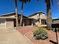 Building Photo - 1422 E Yucca St