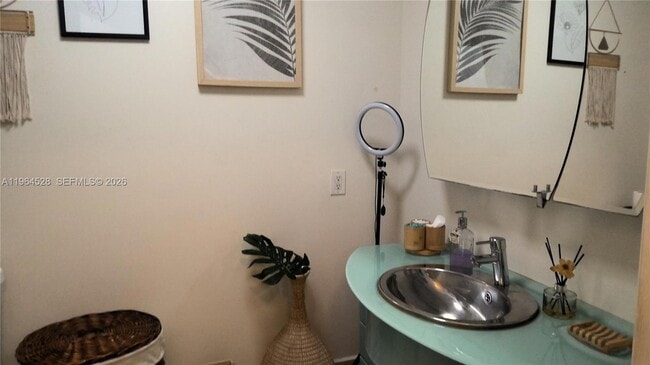 Building Photo - 12614 SW 54th Ct