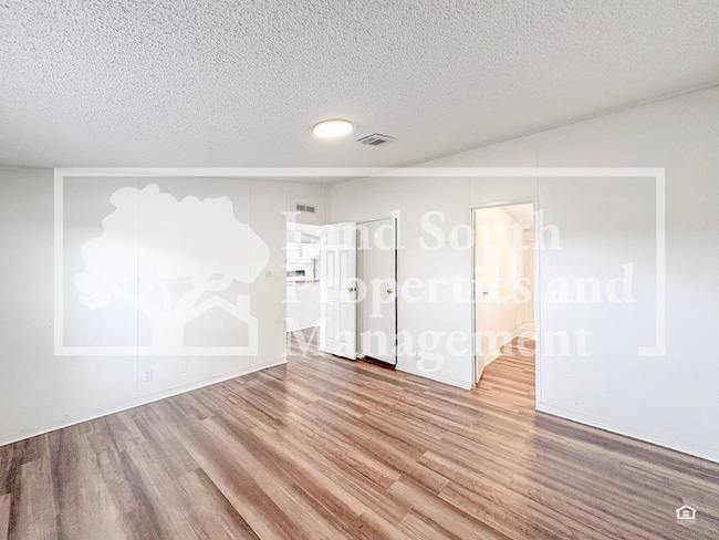 Building Photo - 4325 Upper Meadow Ridge Ave