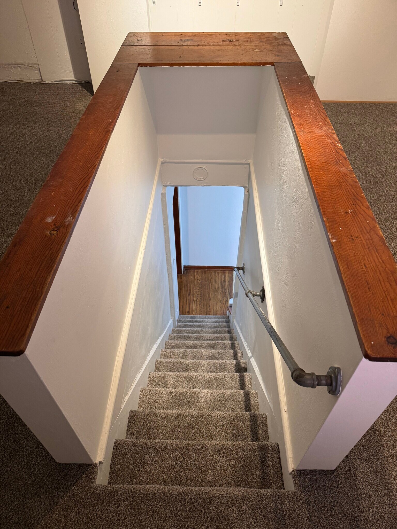 Building Photo - 4052 Penn Ave