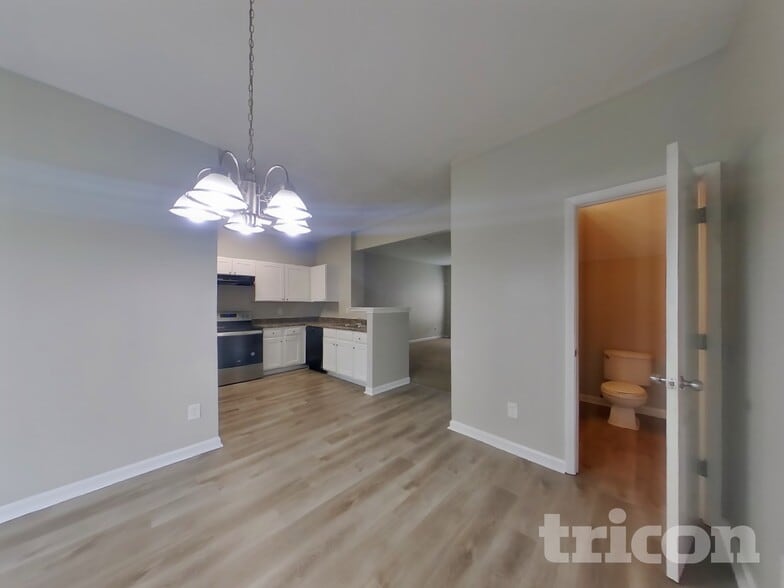 Building Photo - 2251 Bigwood Trail