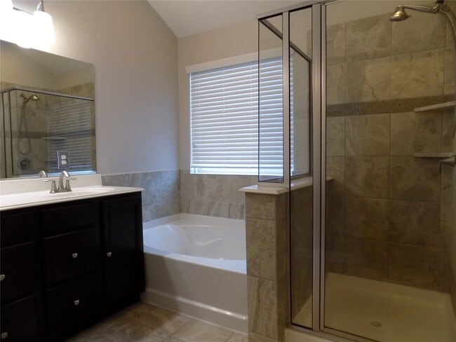 Building Photo - 3702 Aubergine Springs Ln
