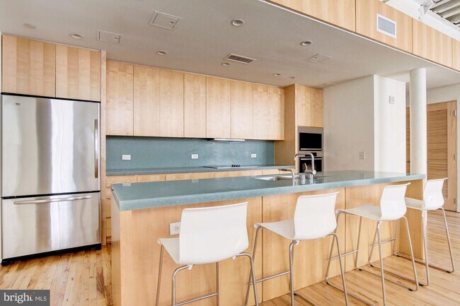 Building Photo - 437 New York Ave NW