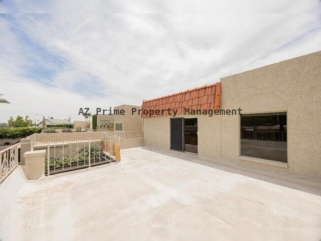 Building Photo - 4922 N 42nd Way