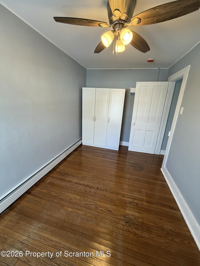 Building Photo - 712 W Lackawanna Ave