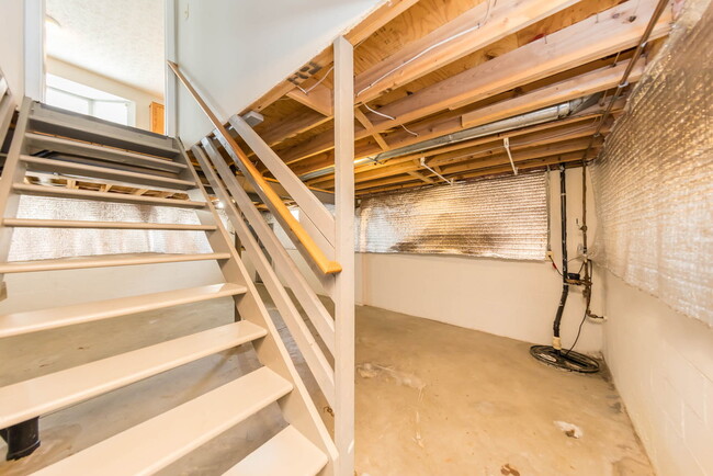 Building Photo - 5609 Blandon Run