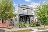 Building Photo - 608 Roxboro Pl NW