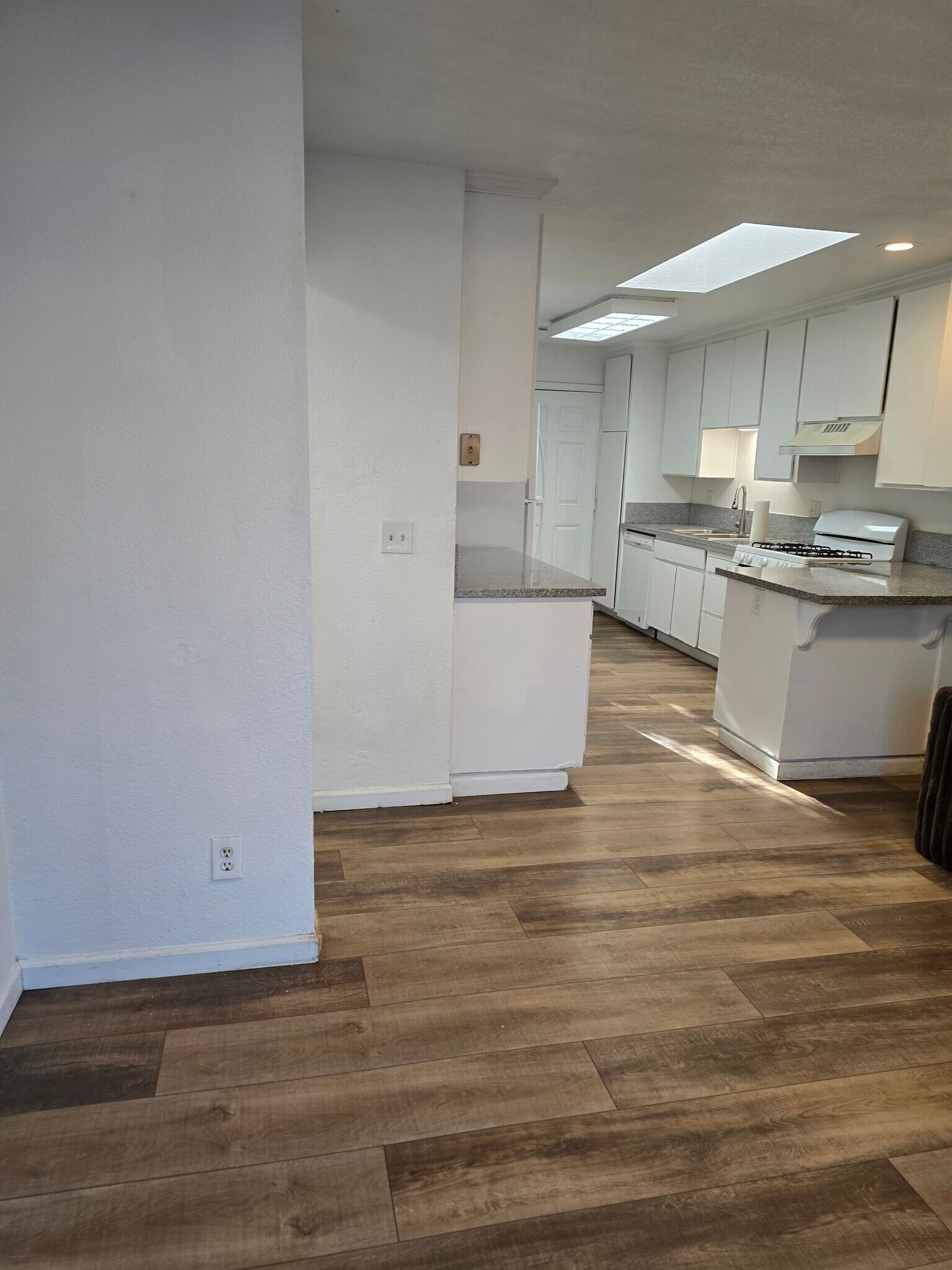 Building Photo - 116 Baker Way