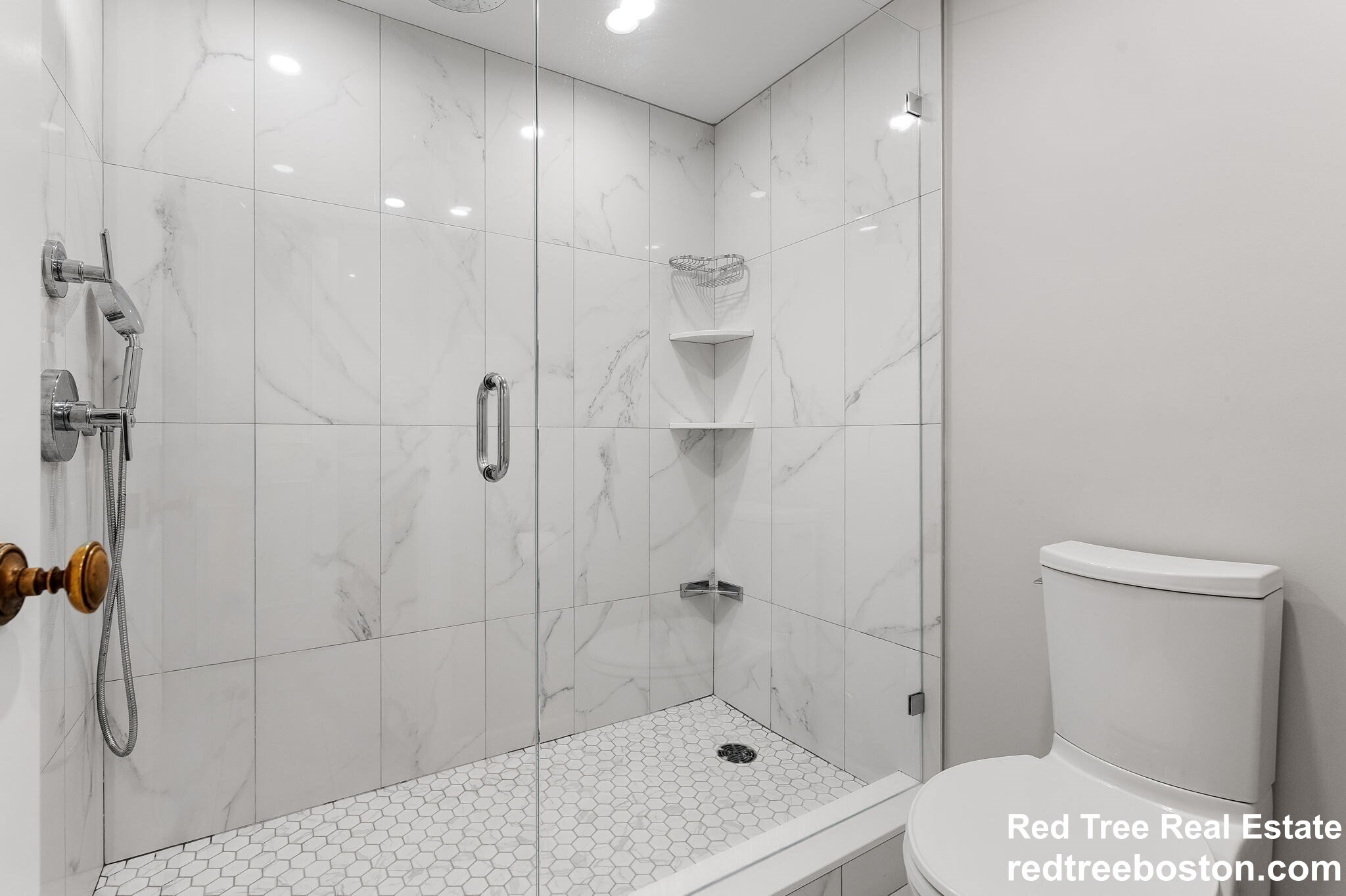 Building Photo - 220 Boylston St