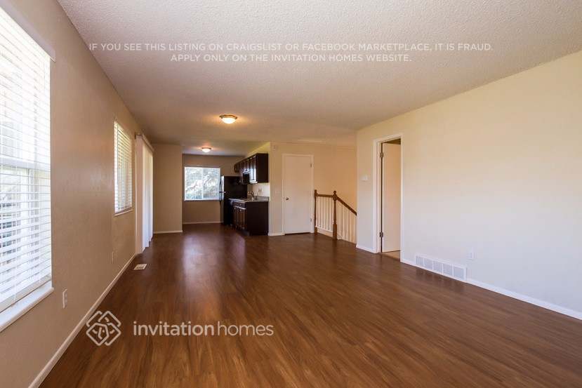 Building Photo - 455 Hickory Pl