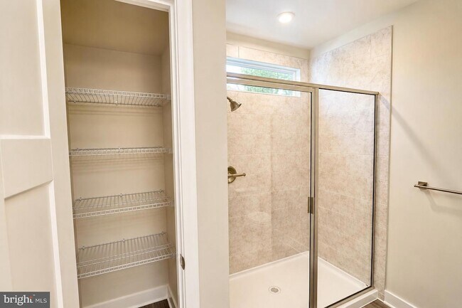 Building Photo - 340 Paca Gardens Ln