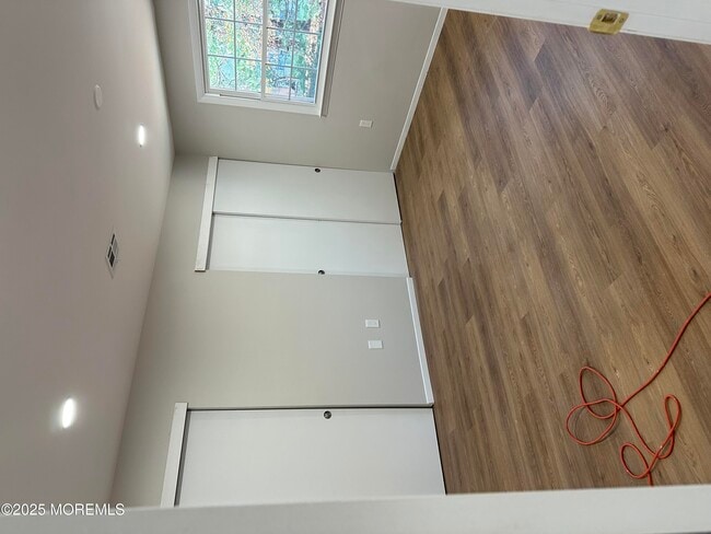 Building Photo - 4B Winthrop Pl