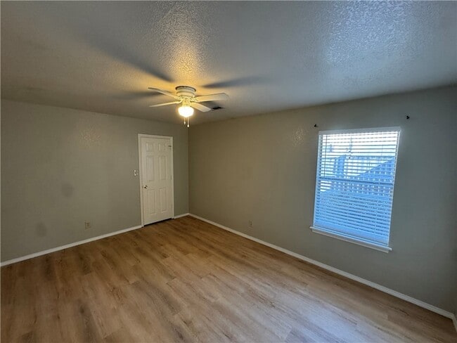 Building Photo - 20 McGee