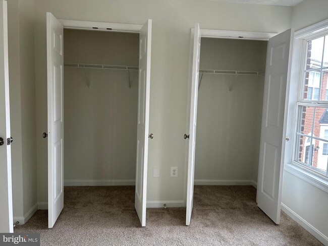 Building Photo - 5731 E Boniwood Turn